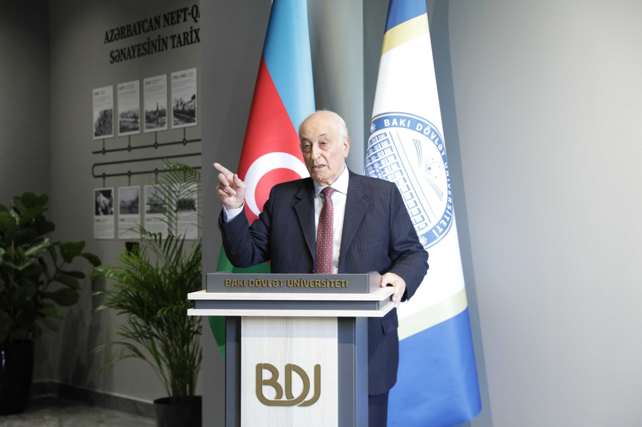 BDU-nun Faydalı qazıntılar muzeyinin təmirdən sonra açılışı oldu - FOTOLAR